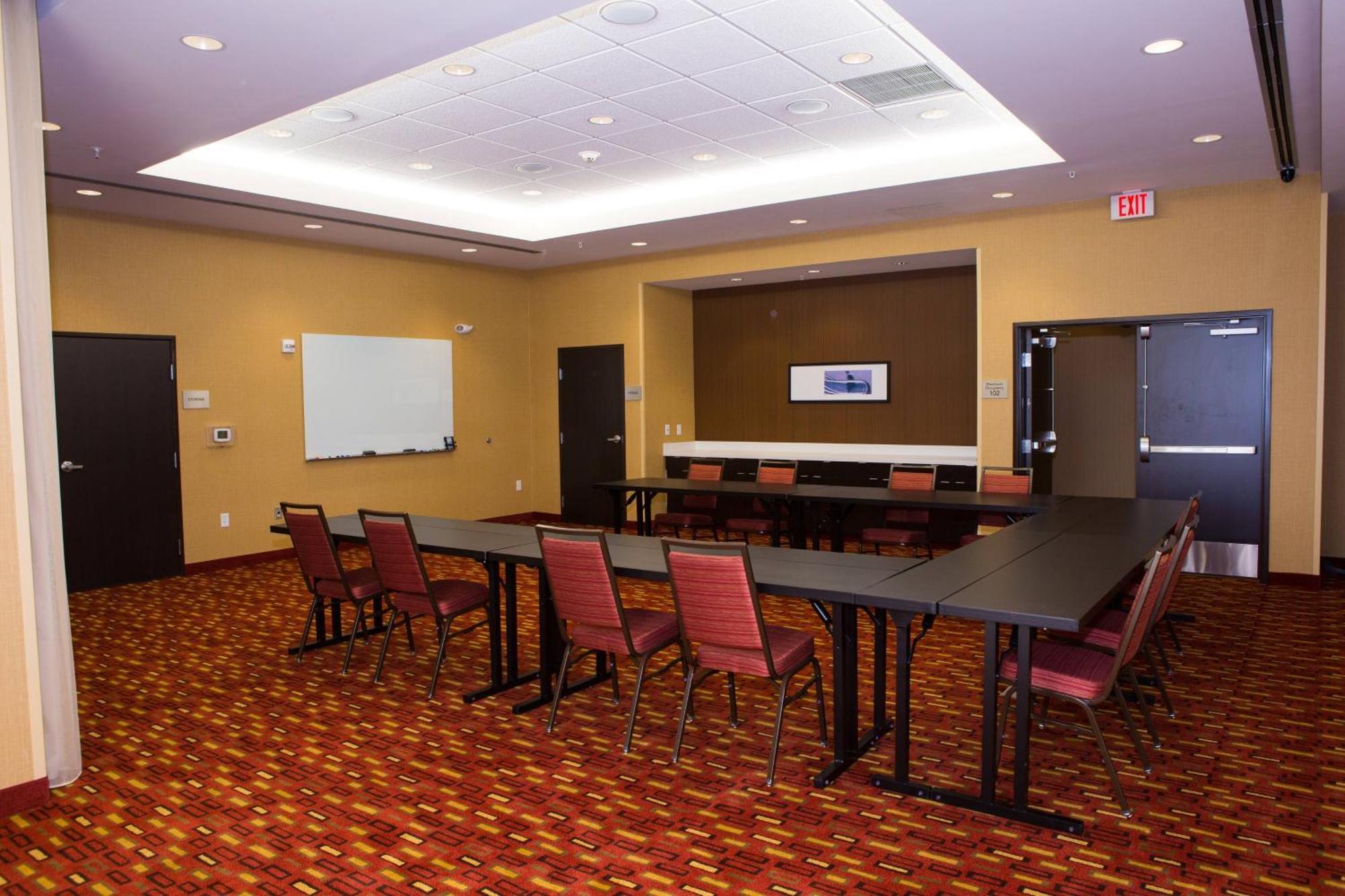 Courtyard By Marriott Lubbock Downtown/University Area Екстер'єр фото