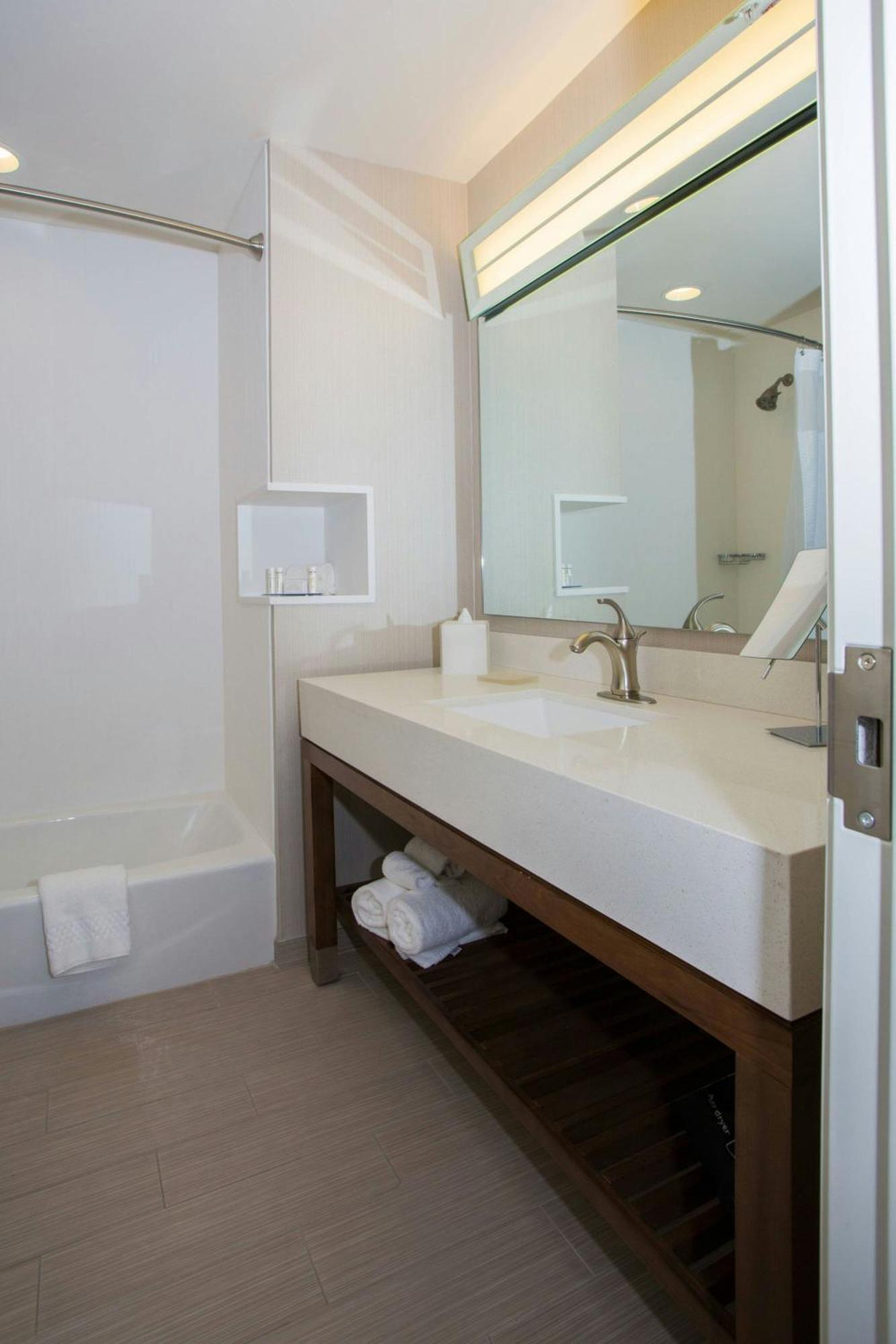 Courtyard By Marriott Lubbock Downtown/University Area Екстер'єр фото